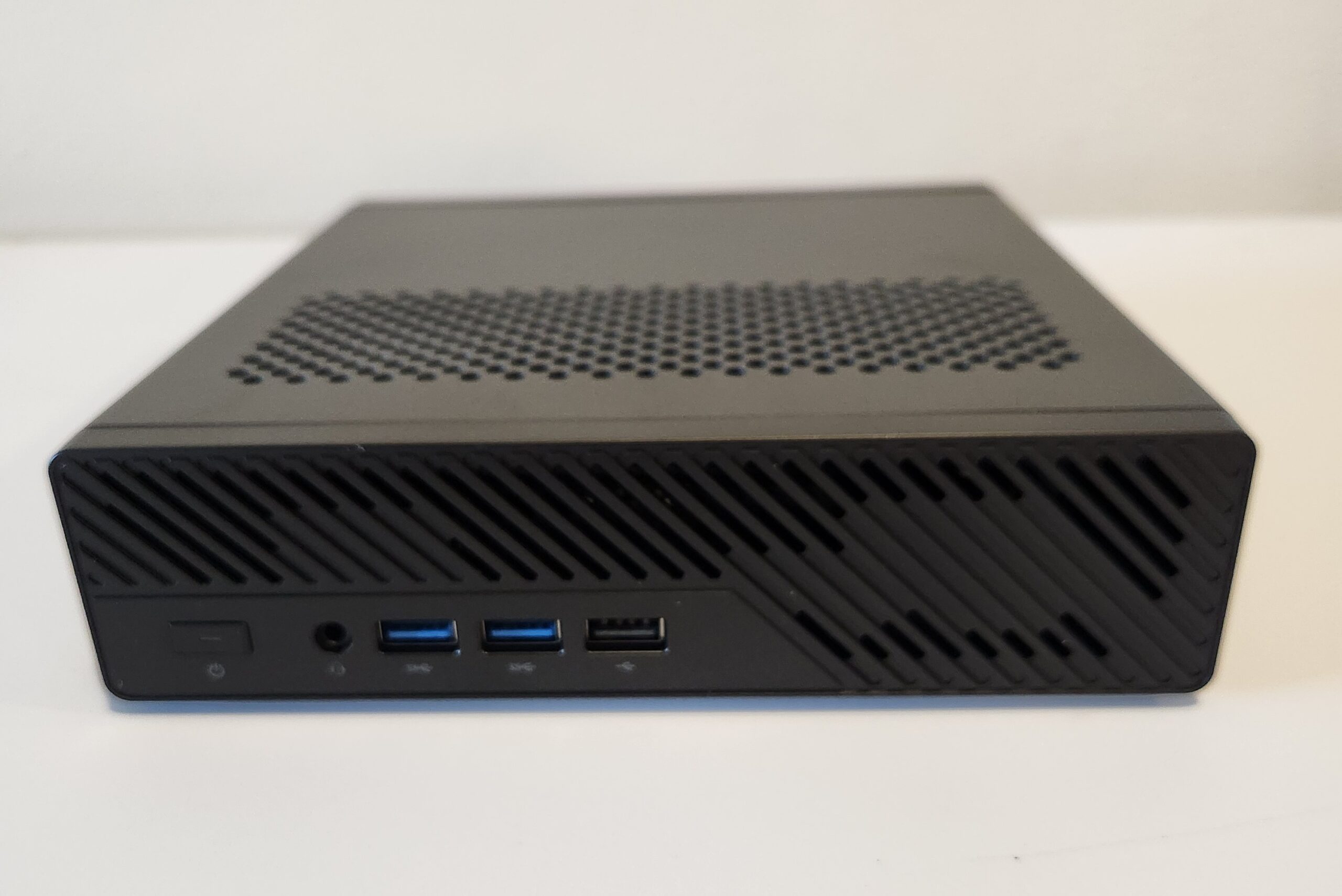 Minisforum MS-A2 Unboxing and Hardware Review